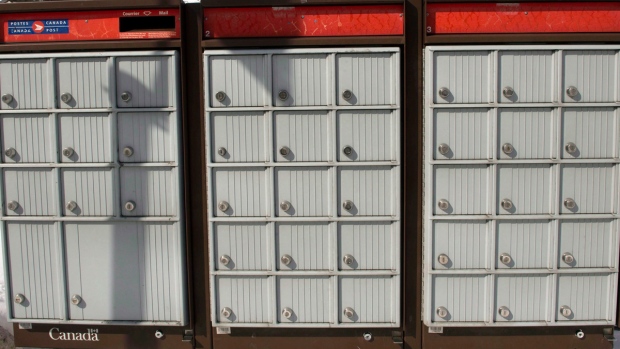 Pair caught breaking into Lantzville mailbox are prolific thieves: RCMP - CTV Vancouver Island