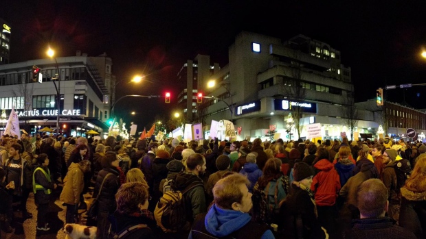 Pipeline protesters take to streets in Nanaimo, Victoria - CTV Vancouver Island
