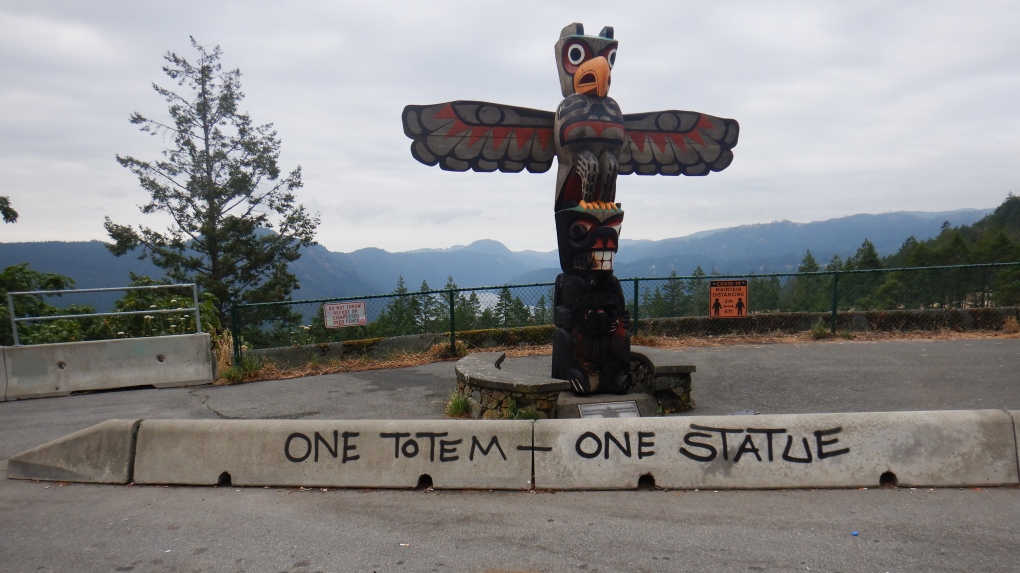 Shawnigan Lake RCMP were contacted just after 4 a.m. on July 2, 2021, when a driver saw that the totem pole at the Malahat lookout was on fire. (RCMP)