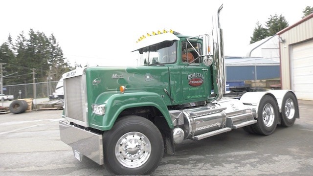 The restored 1987 Mack RW713 that is in the running to be featured in Mack's 2024 calendar. 